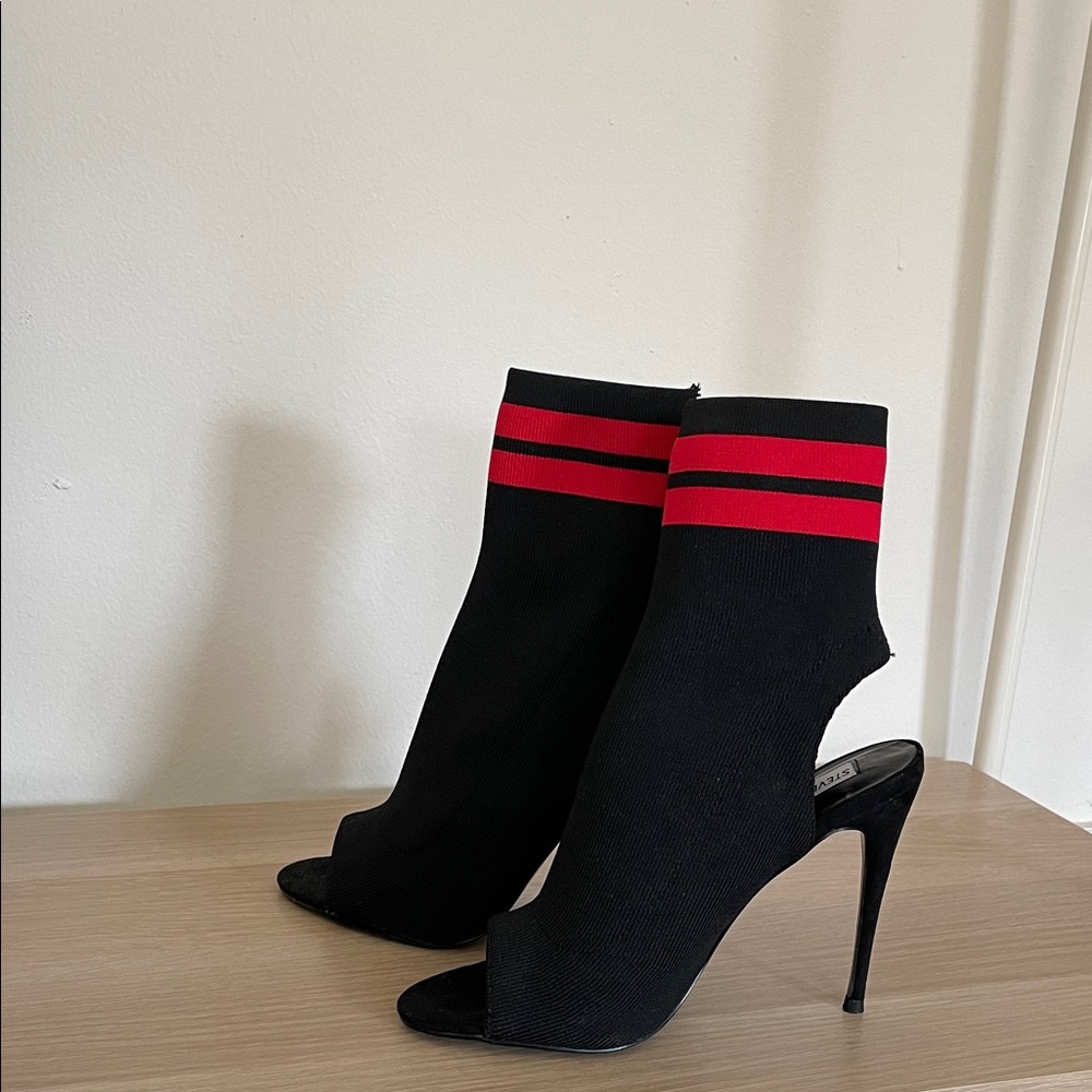 Steve Madden Black and Red Heeled Booties
